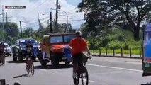 Supporters of PDP-Laban VP bet Bong Go stage 500-vehicle caravan in Negros Occidental
