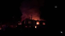 Son dakika haber | KASTAMONU - Çıkan yangında 2 katlı ev kullanılamaz hale geldi