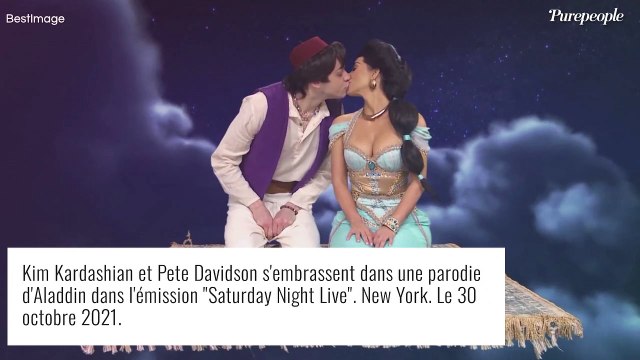 Kim Kardashian très proche de Pete Davidson ? Des sources balancent