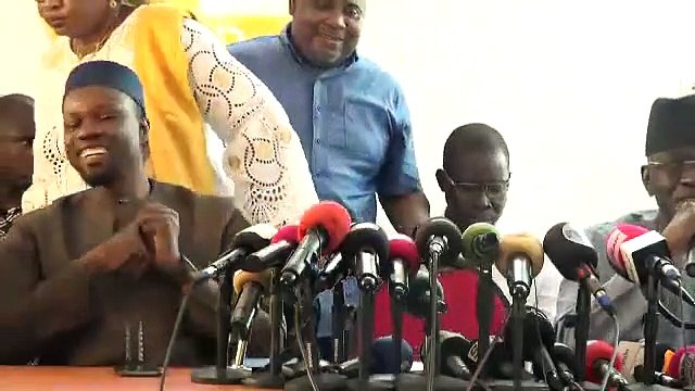 Direct Ousmane Sonko Khalifa Sall Barthélemy Dias haussent le ton leurs listes bloquées....