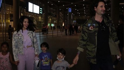 Sunny Leone, Nisha Singh, Noah और Asher Singh Weber दिखे Airport पर, Video हुई Viral ! | FilmiBeat