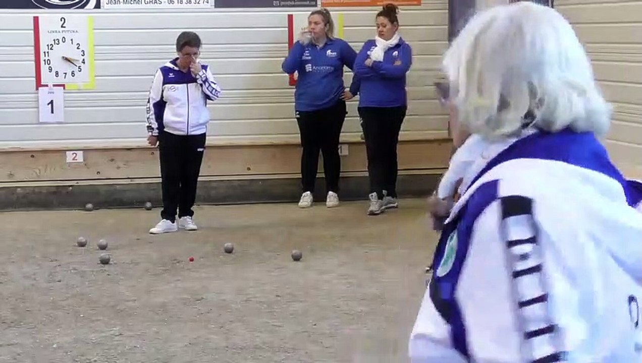 Bron vs Charnay doublette Championnat National des Clubs de Pétanque Féminins - 2ème Division - Groupe D à Cluses