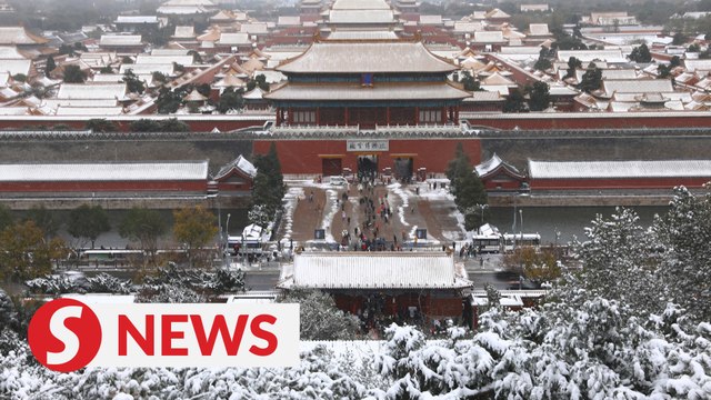 Early snowfall hits Beijing and several parts of China