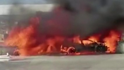 멕시코서 화물차 톨게이트 들이받고 화염...19명 숨져 / YTN