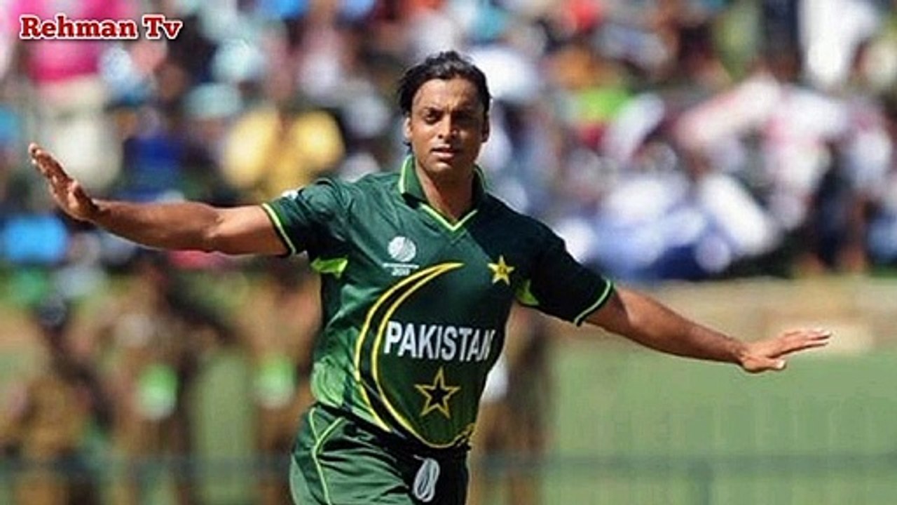 The popular style of bowlers after dismissing the players which was much liked || Rehman Tv