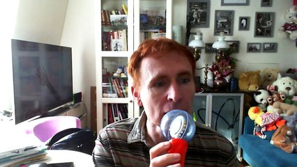 Wiwi égratigne "obrigado la famille"