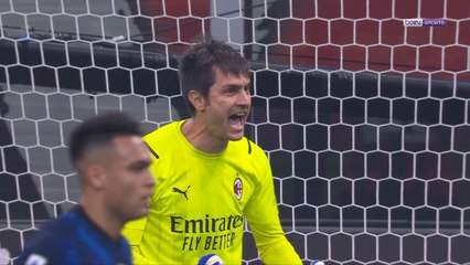 Serie A : Quelle parade de Tatarusanu sur le penalty de Lautaro !