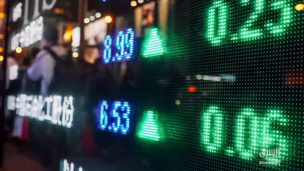 ...من دولة من الشرق والغرب...
