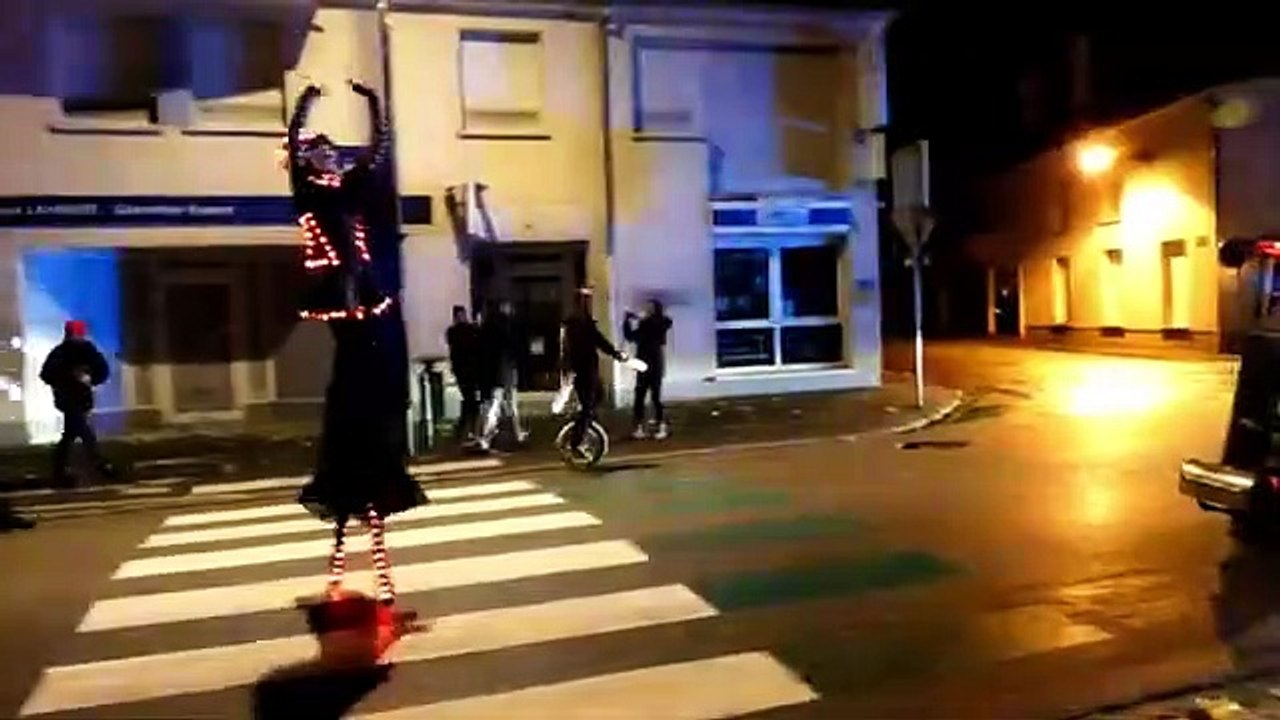 Brumath Rêve de Lumieres parade aux lampions avec les Farfeulu