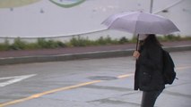[날씨] 전국 강한 비바람, '강풍특보'...낮부터 기온 '뚝' / YTN