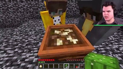 Can You ESCAPE This Bedrock Box in 24 Hours- (Minecraft)