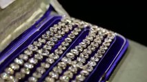 Dos brazaletes de diamantes de María Antonieta, vendidos por más de 7 millones de euros