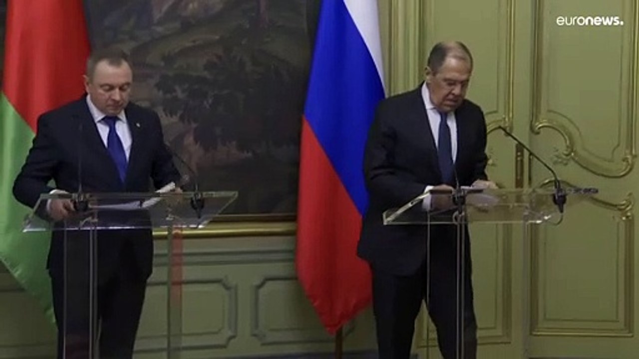Москва и Минск о ЕС: "Они только и умеют, что м...