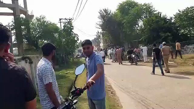 प्रशासन गांवों के संग अभियान के बीच आत्महत्या का प्रयास, पानी की टंकी पर चढ़ी महिला