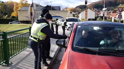 Governo aperta os "não vacinados" para proteger hospitais