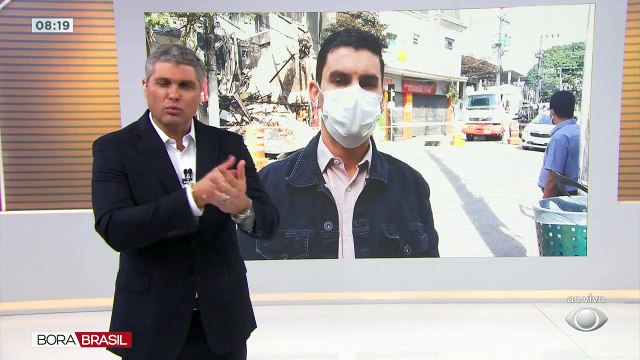 Um bandido assaltou uma loja e colocou fogo no local após roubar também um taxista, na zona sul de São Paulo.