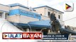 Pila ng mga nais magpabakuna vs. COVID-19 sa Tanza, Cavite, umabot hanggang sa kalsada; LGU, aminadong problema pa rin ang vaccine hesitancy sa lugar