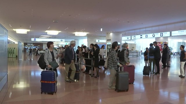 日 신규 입국 숨통 트였지만...갈 길 먼 규제 완화 / YTN