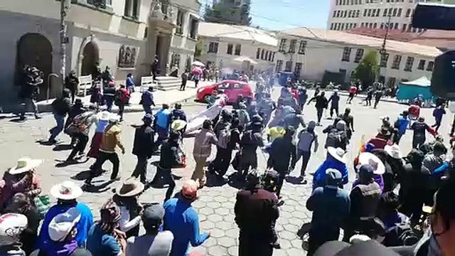 Potosí: reportan enfrentamientos entre afines al MAS y sectores movilizados contra la Ley 1386