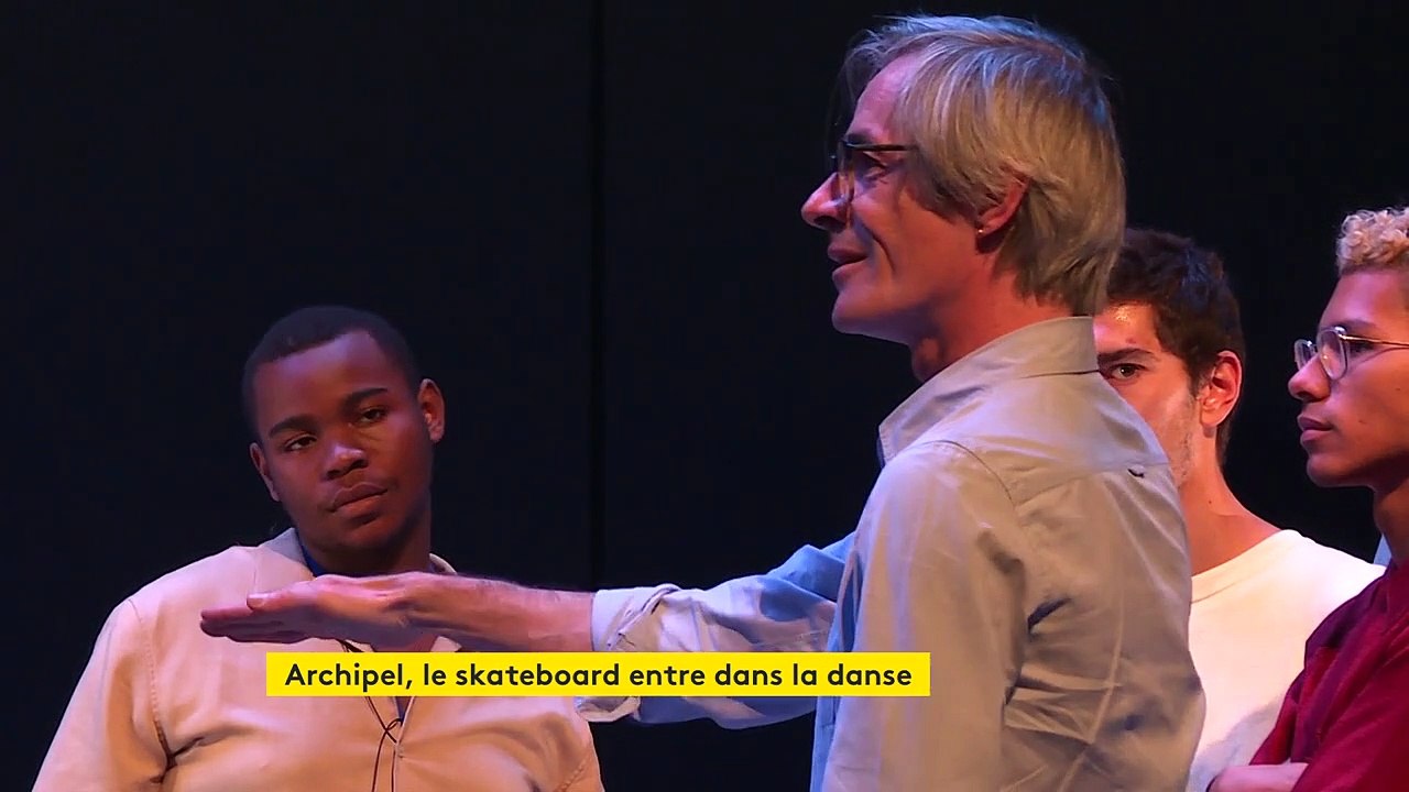 Quatre roues, une planche et beaucoup de talent, le skateboard entre dans la danse au TNP de Villeurbanne