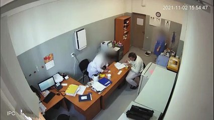 Georgia, l'ex presidente Saakashvili trasferito dal carcere all'ospedale