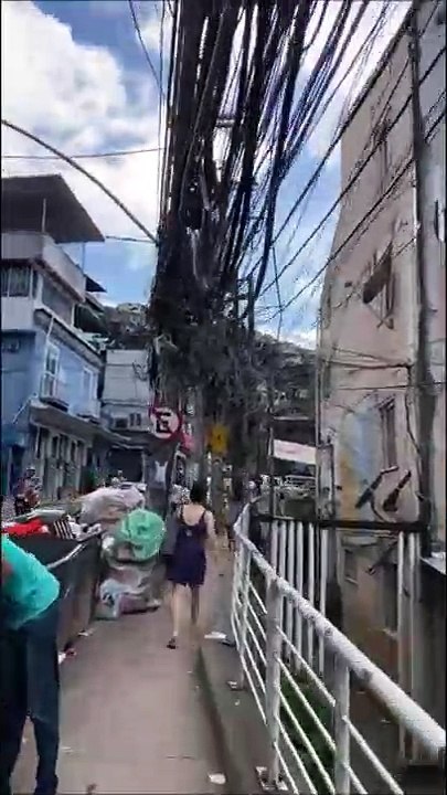 Les cables électriques à Rio ça fait un peu peur