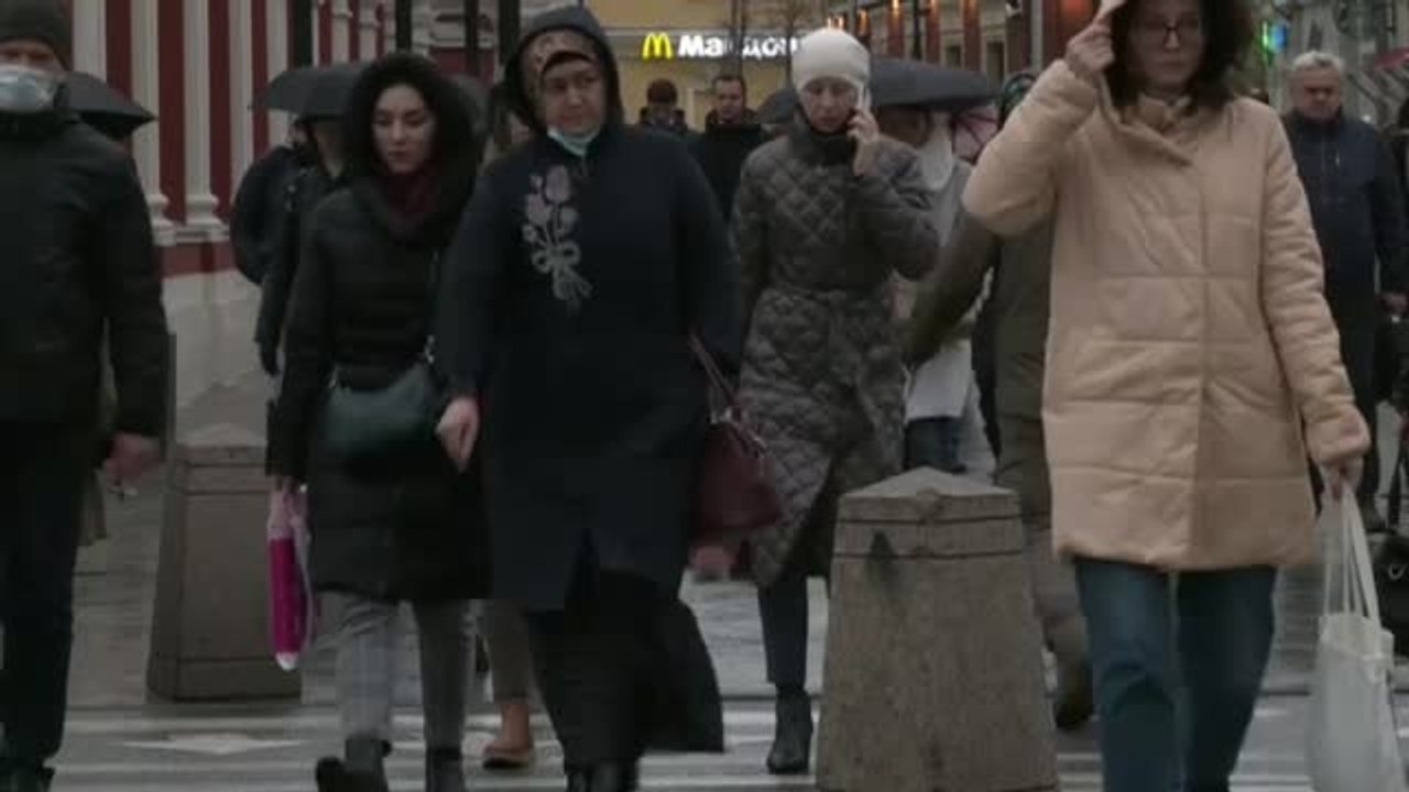 Rusia vuelve al trabajo tras unas vacaciones obligatorias para frenar la Covid-19