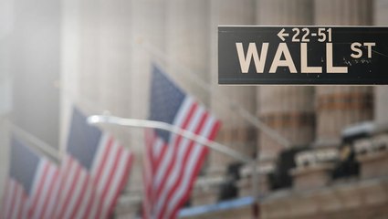 Why This Technical Analyst Expects a Market Pullback