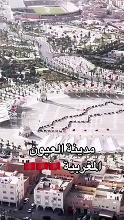 مدينة العيون الصحراء المغربية تحتفل بالمسيرة الخضرة
