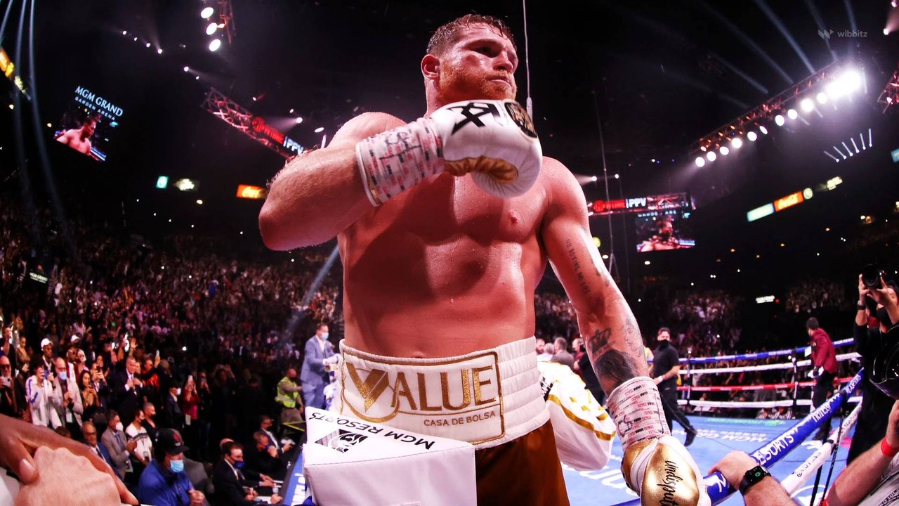 'Canelo' Alvarez KOs Caleb Plant to Become Undisputed Super Middleweight World Champion