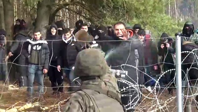 وارسو تستنكر محاولة هجرة جماعية من بيلاروس