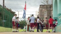 Regresan a las aulas cubanas más de 600.000 estudiantes tras pausa por la pandemia