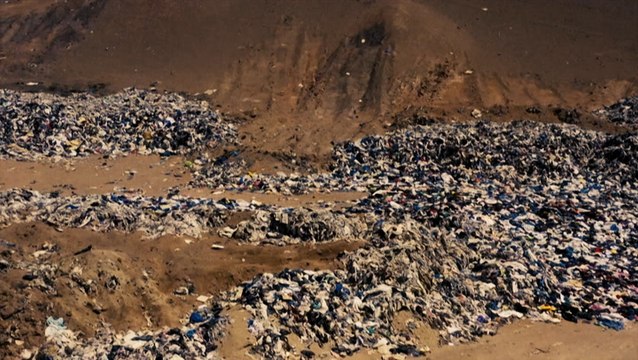 Mountains of clothes litter Chilean desert