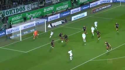 11e j. - Finish de folie entre Greuther Fürth et Francfort
