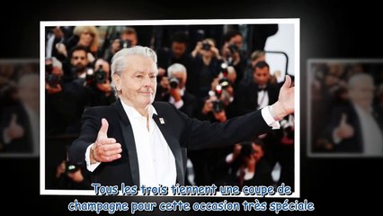 Alain Delon rétabli et en forme - ce cliché plein d'espoir posté par son fils Alain-Fabien