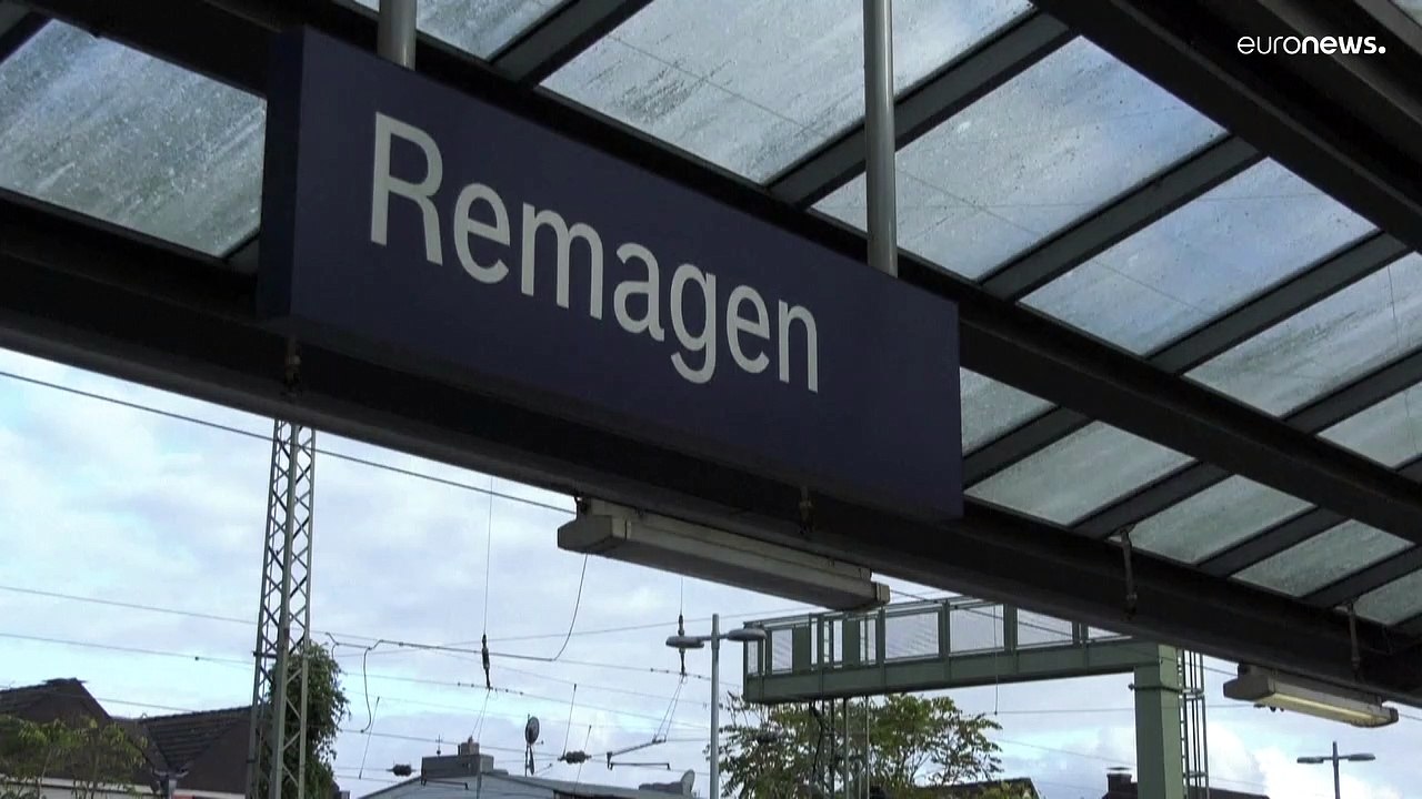 Vier Monate nach Überschwemmungen: Ahrtalbahn fährt wieder