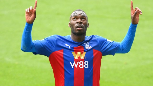 Christian Benteke dépasse Vincent Kompany et devient le joueur belge le plus capé de Premier League