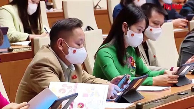 Quốc hội tiếp tục thảo luận về kinh tế-xã hội