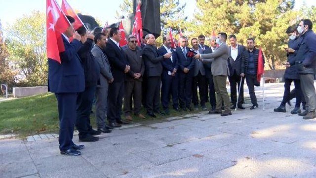 İYİ Partili Lütfü Türkkan'a TBMM önünde 'istifa' çağrısı