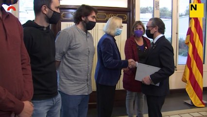 Giró fa entrega del projecte de pressupostos a Borràs