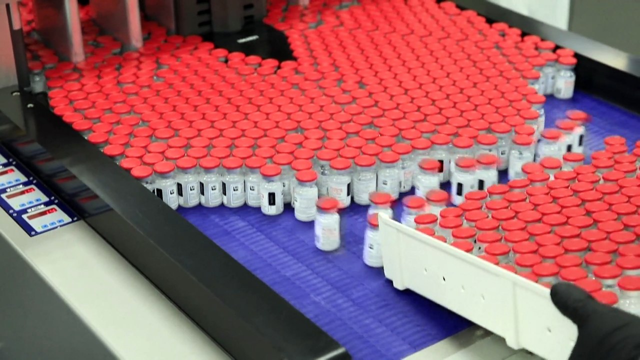 Το εμβόλιο Pfizer και όχι της Moderna προτείνει...