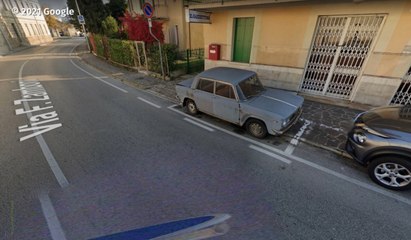 Italie : cette Lancia Fulvia, garée au même endroit depuis 47 ans, est devenue une star de Conegliano