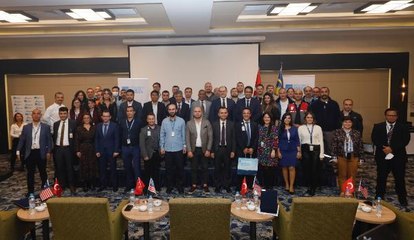 SABİHA GÖKÇEN HAVALİMANI'NDA 10 YILDIR GÖREV YAPAN PERSONELLER ÖDÜLLENDİRİLDİ