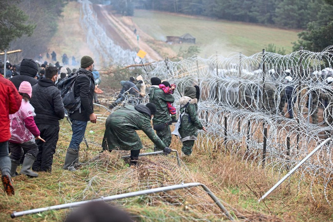 Polen: Hunderte Flüchtlinge an polnischer Grenze