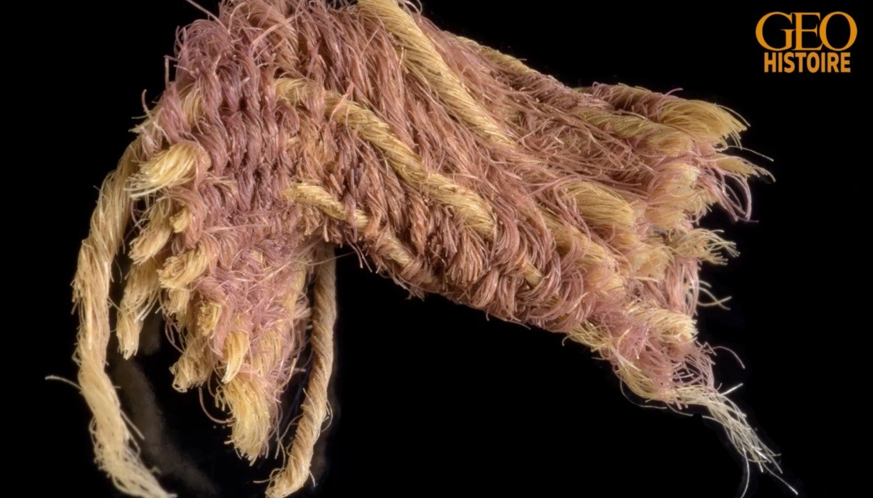 Israël : découverte exceptionnelle d'étoffes teintes en "violet royal" vieilles de 3 000 ans