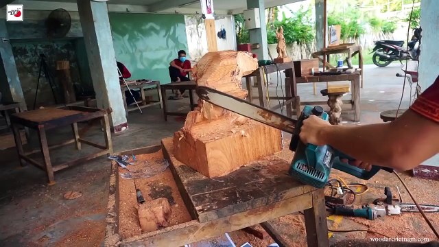 Statue de Venom (Spiderman) en bois (TUTO de realisation)