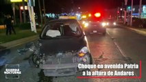 Aparatoso percance vial protagonizaron un automóvil particular y una camioneta sobre avenida Patria