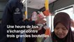 Indonésie: à Surabaya, un ticket de bus coûte trois bouteilles ou dix gobelets en plastique