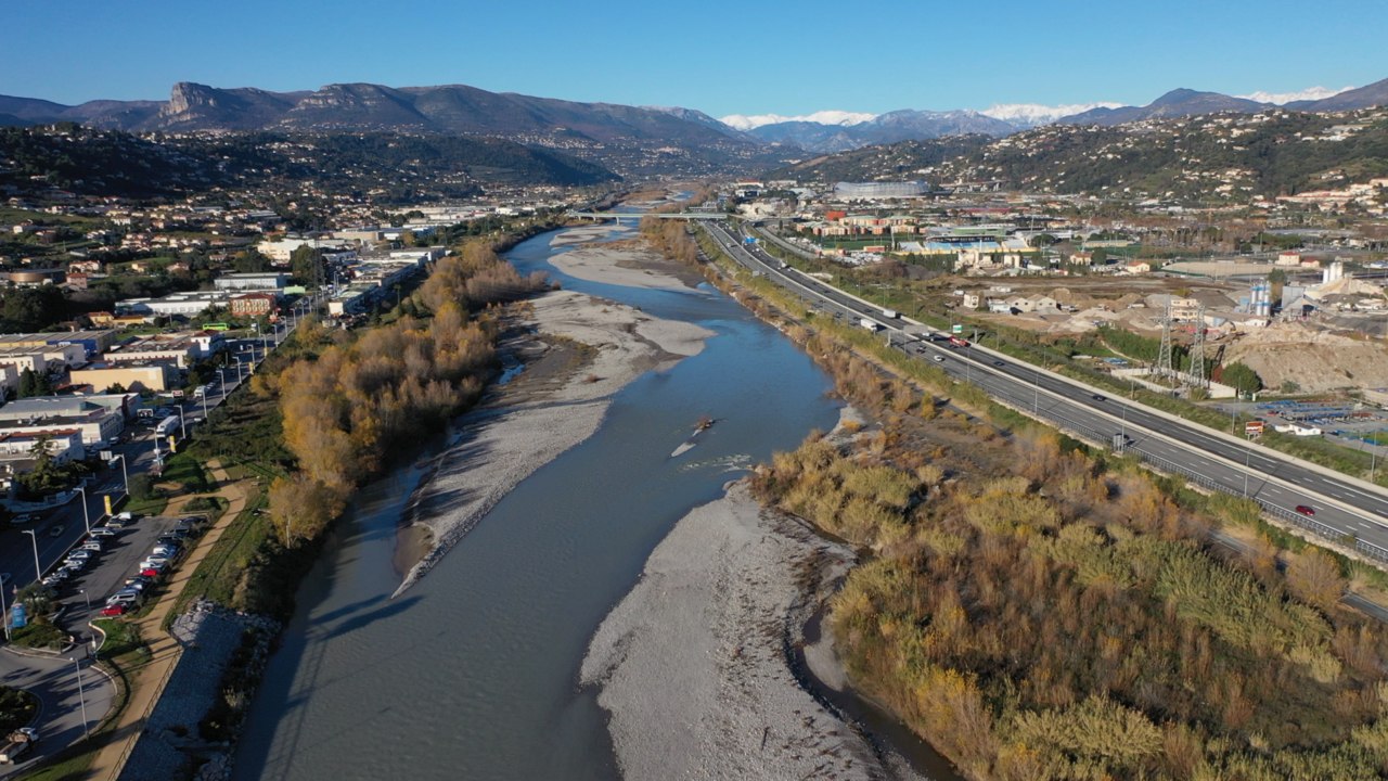 Sale temps pour la planète : Alpes-Maritimes, en terrain glissant (extrait)