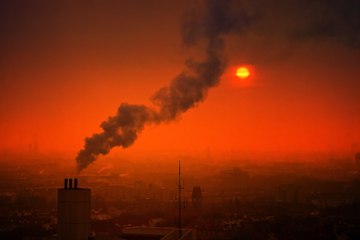 Pourquoi l'air est-il plus pollué quand il fait chaud ?